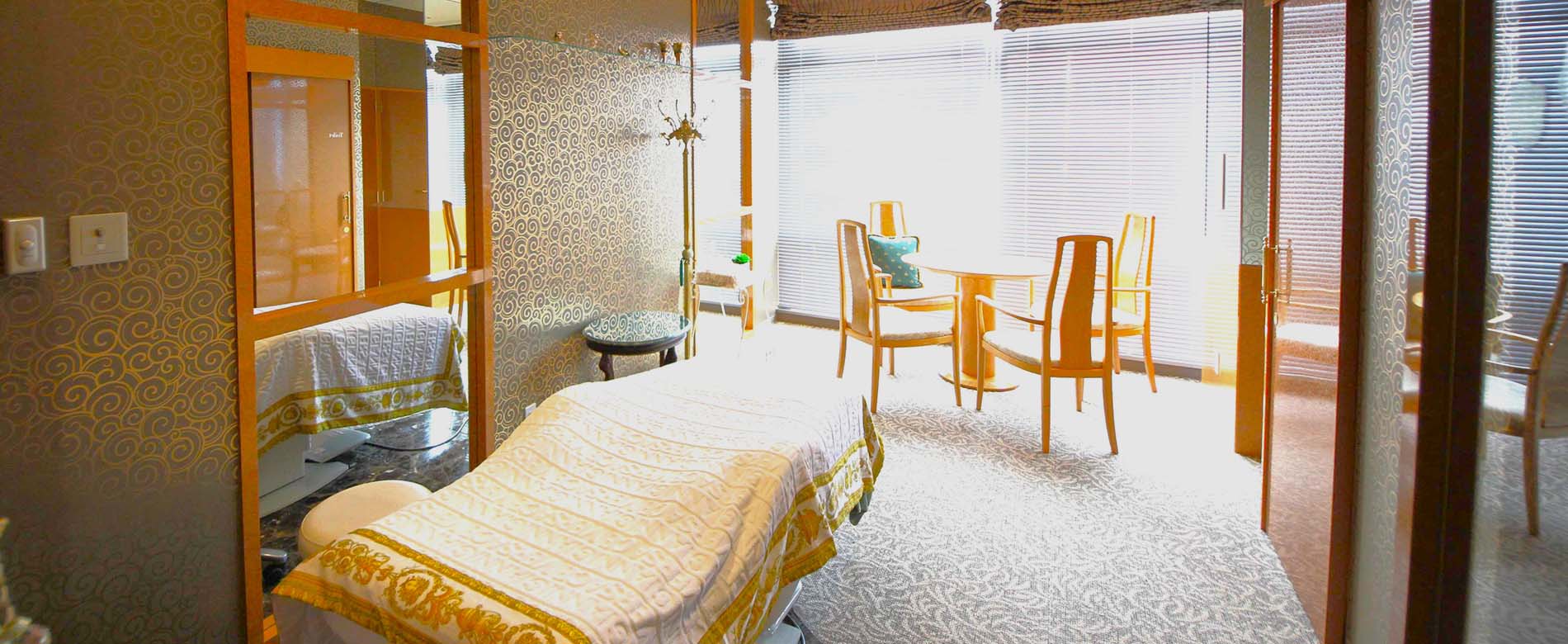 Luxurious therapeutic space